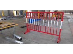 基坑护栏 工程隔离安全防护铁丝网 建筑工地临边可移动护栏网图5