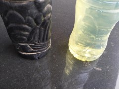 柴油常温免酸碱脱色剂废油脱色变清图2