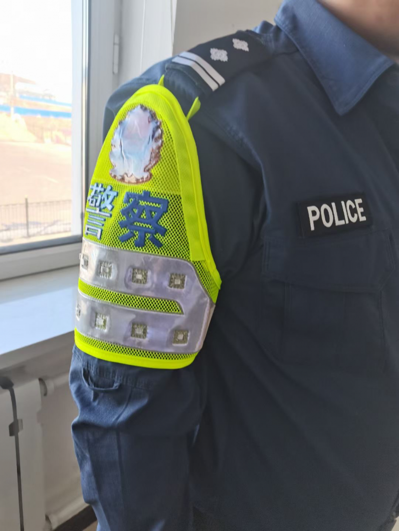 袖标佩戴