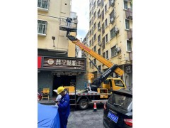 龙华坂田附近高空车出租 外墙打玻璃胶20-37米高空车出租图2
