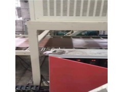 LVT地板片材卷材生产线机械设备加工图3